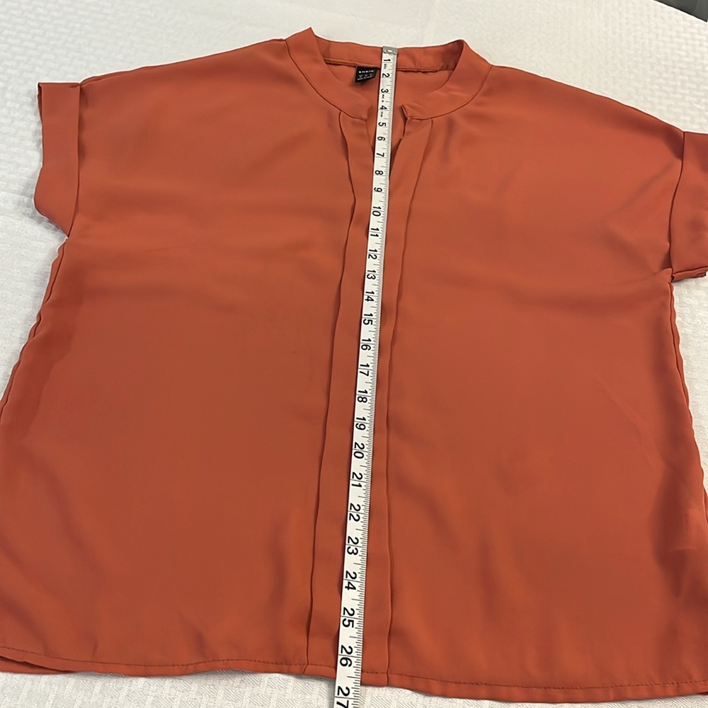 Shein Blouse. Built in short sleeves. Sz Med. 100% Poly. Never worn. Auburn - Picture 7 of 9